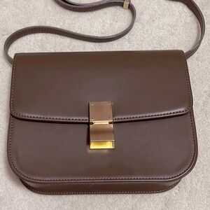 STYLISH CROSSBODY/SHOULDER BAG